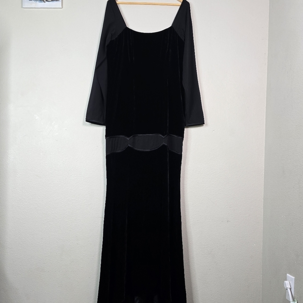 Zang toi Velvet long mesh sleeve square neck maxy dress with train 100%silk.